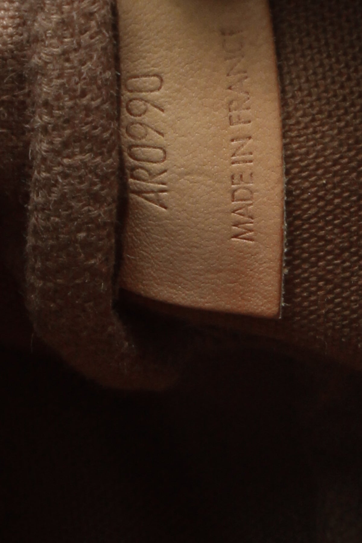 Louis Vuitton Vintage Saumur 30 Messenger Bag - Monogram - photo 14
