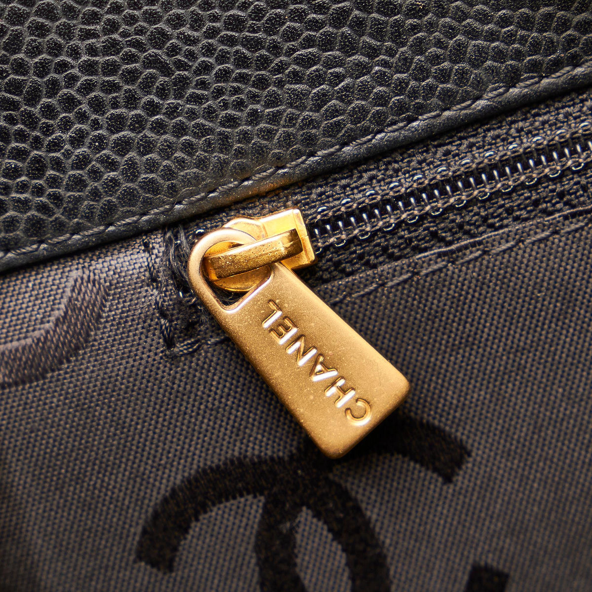 Chanel CC Caviar Leather Tote Bag - image 9