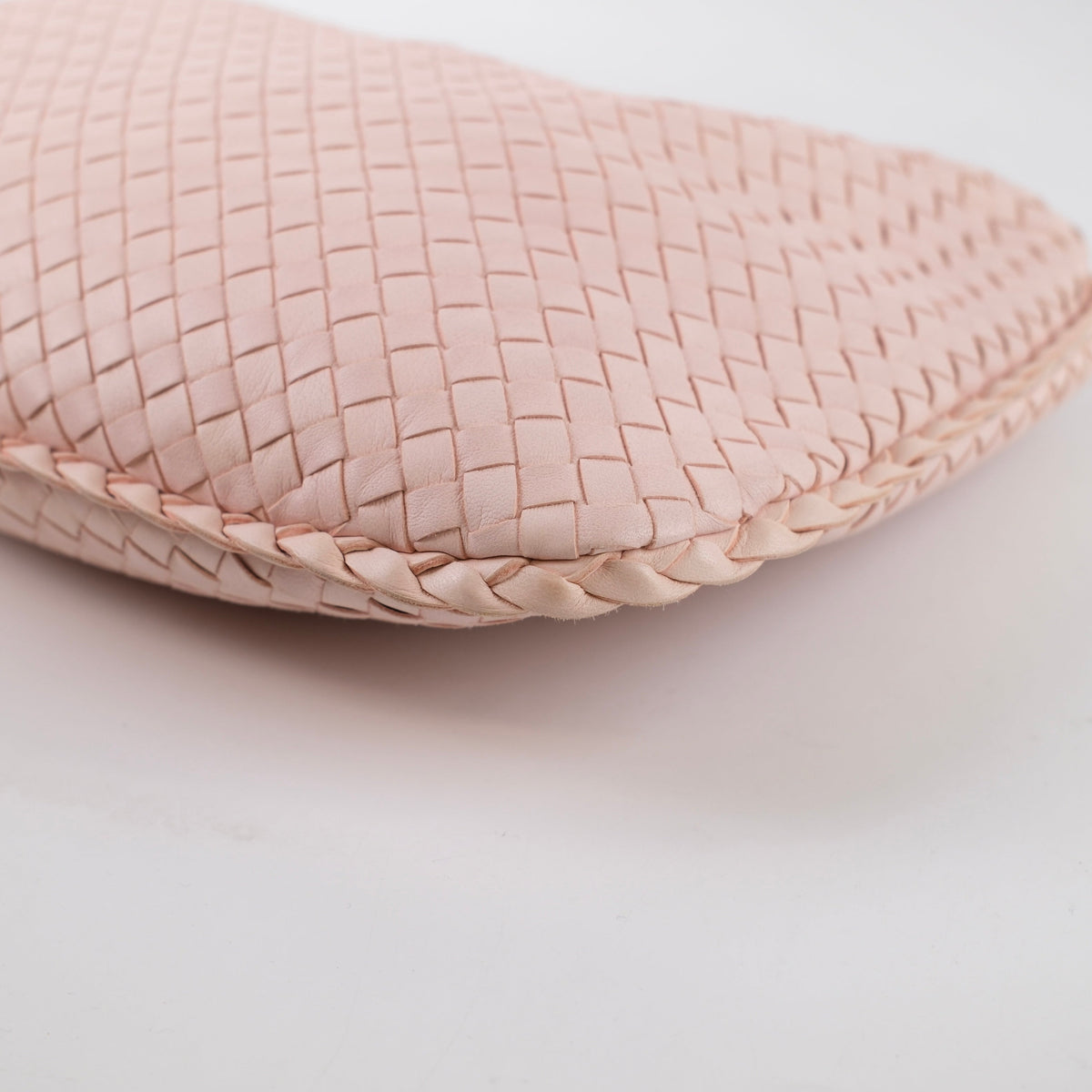 Bottega Veneta Medium Intrecciato Hobo Bag Pink Lambskin - photo 17