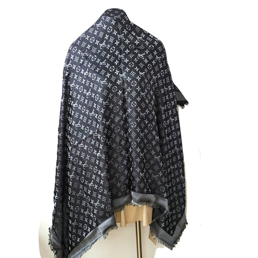 Louis Vuitton Shine Monogram Black Shawl - photo 2