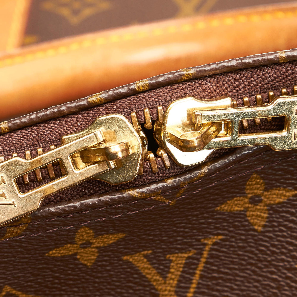 Louis Vuitton Monogram Keepall 55 - image 9