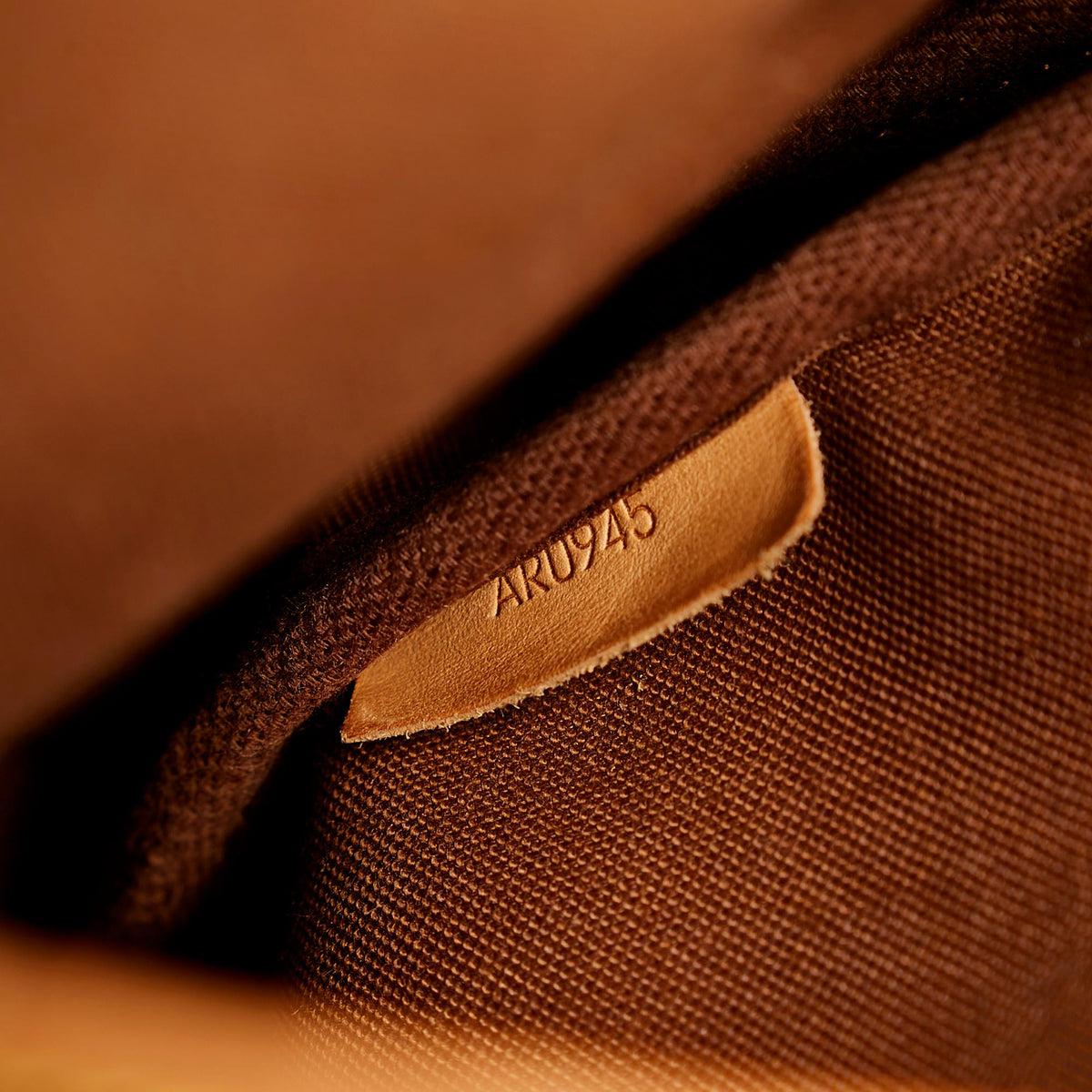 Louis Vuitton Monogram Saumur 30 - photo 9