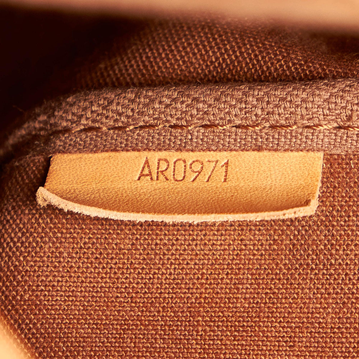 Louis Vuitton Monogram Saumur 35 - image 9
