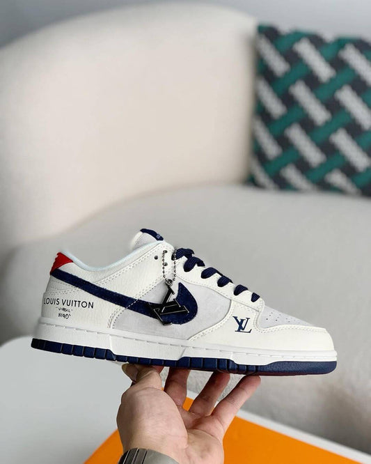 Nike SB Dunk Low x Louis Vuitton Sneaker - image 2