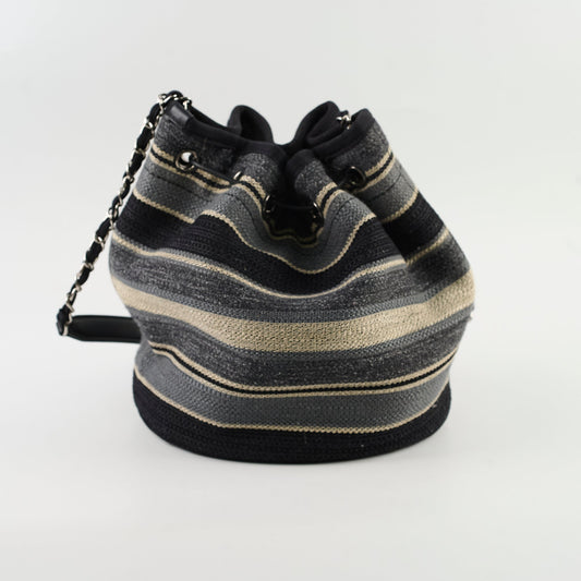 Chanel Deauville Bucket Bag 26 series - photo 2