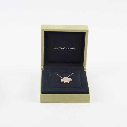 Van Cleef & Arpels Magic Alhambra Pendant Mother of Pearl Rose Gold Ginza Edition - photo 2