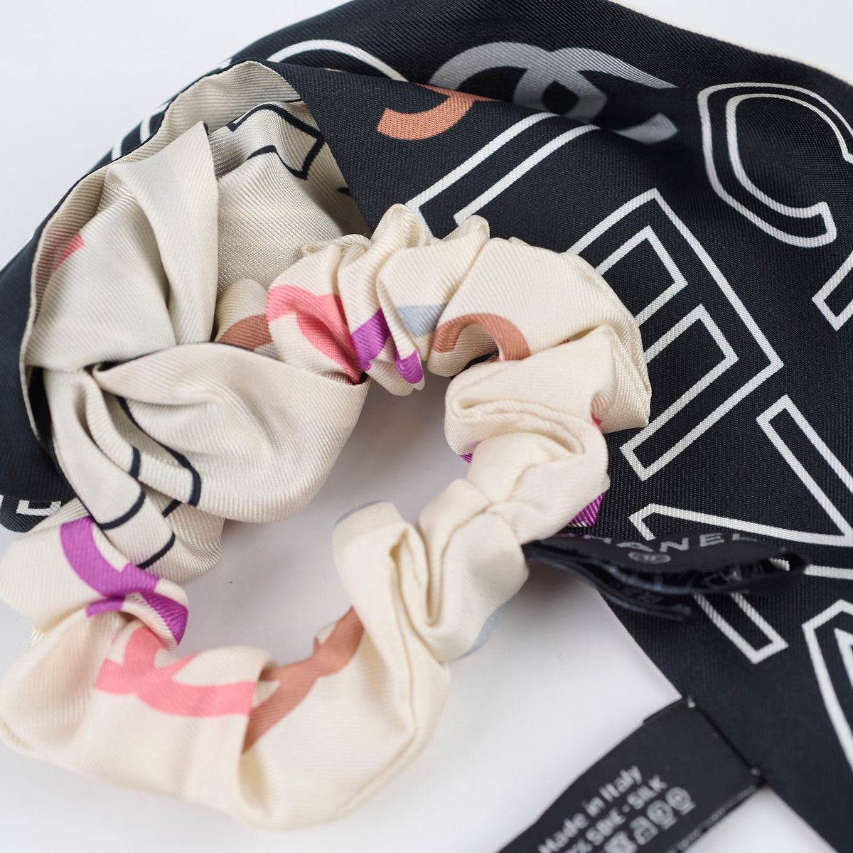 Chanel Silk Hair Scrunchie - photo 6