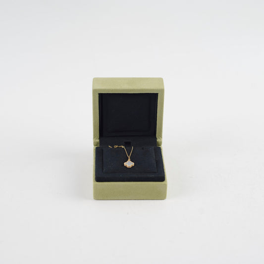 Van Cleef & Arpels Sweet Alhambra Pendant Necklace 18k Yellow Gold MOP 2023 - photo 2