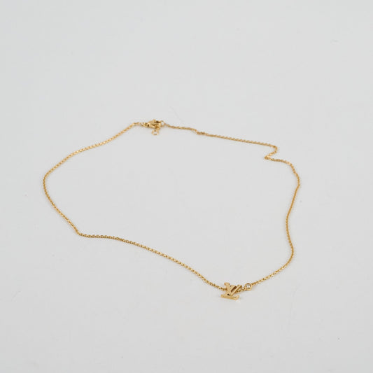 Louis Vuitton Isylle Blossom LV Pendant 18k Gold - photo 2