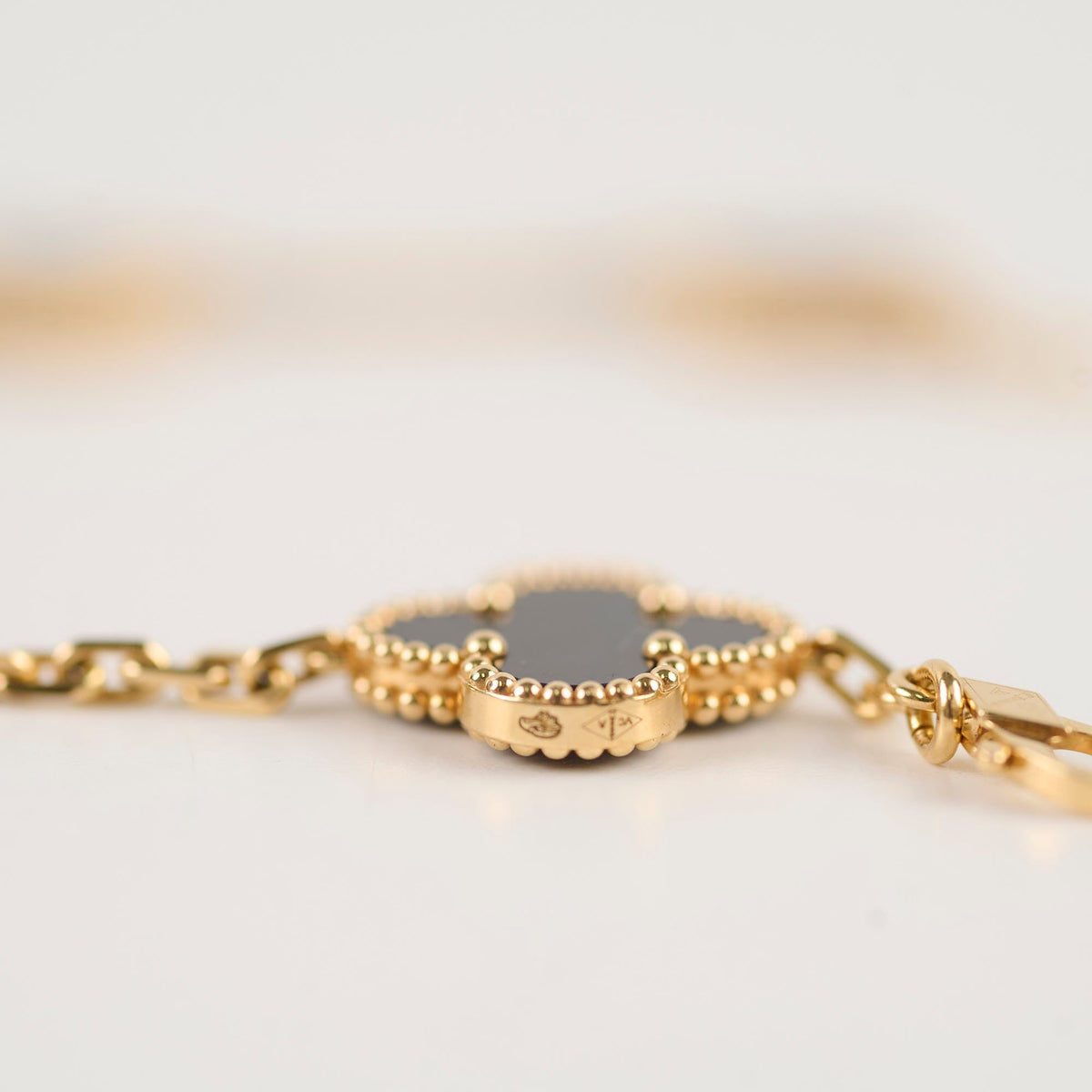 Van Cleef & Arpels Vintage Alhambra Onyx 5 Motif Bracelet - photo 7
