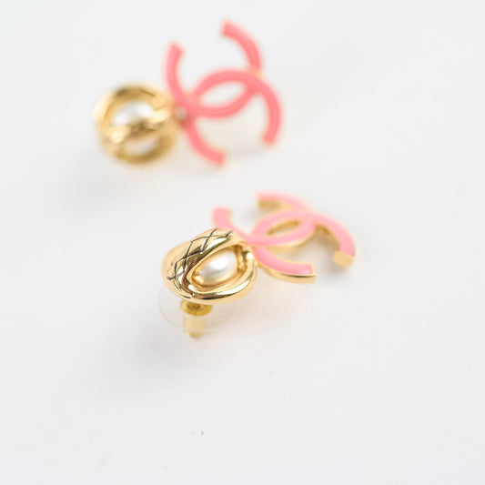 Chanel Pearl CC Logo Earrings Pink - photo 2
