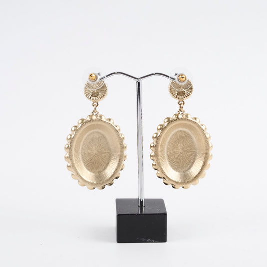 Chanel CC Pearl Oval Earrings (Costume Jewellery) - photo 2
