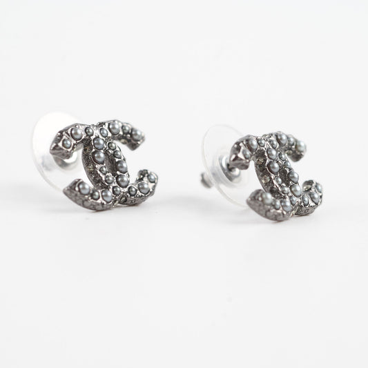 Chanel CC Logo Earrings Studs - photo 2