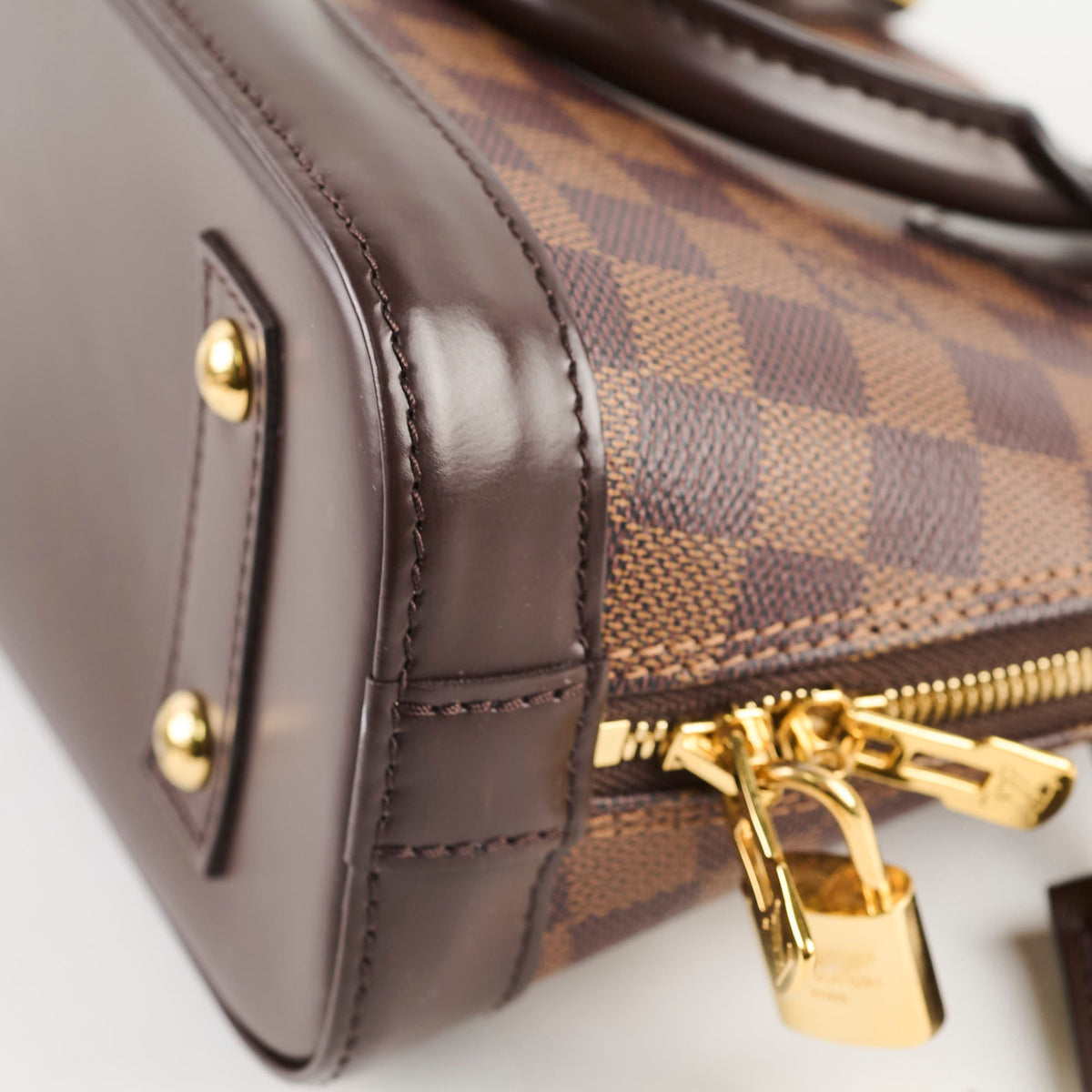 Louis Vuitton Alma BB Damier Ebene - photo 9