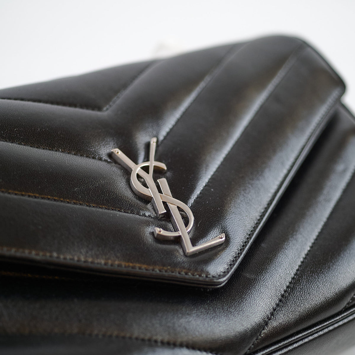 Saint Laurent Lou Medium Black - photo 11