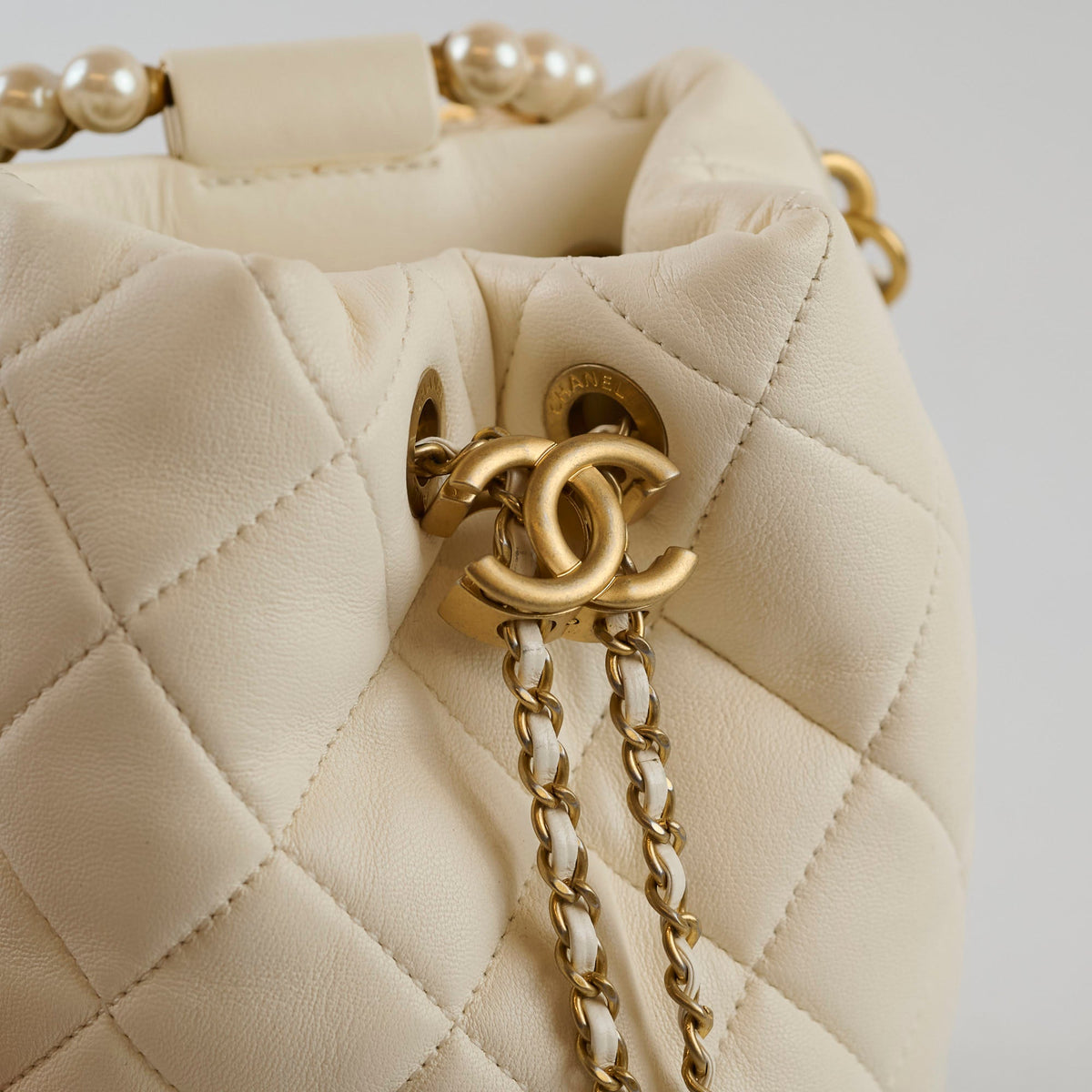 Chanel Pearl Top Handle Buckle Lambskin Microchip - photo 10