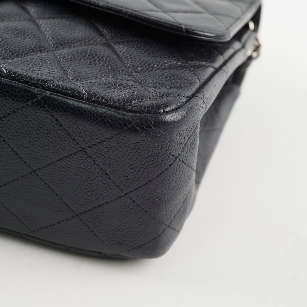 Chanel Caviar Jumbo Classic Flap Black - photo 22