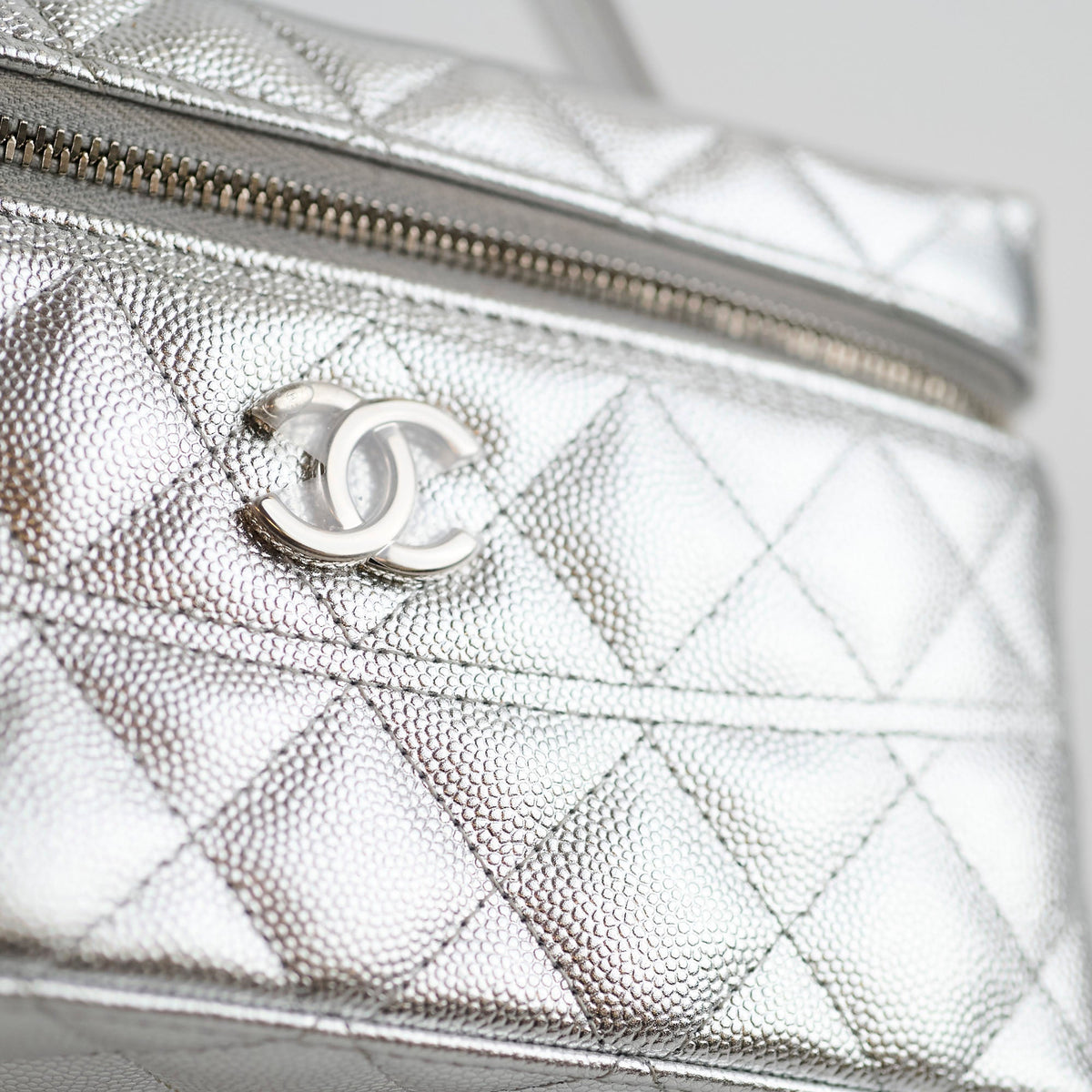 Chanel 2 Ways Shoulder Bag Vanity Case Silver Microchipped - photo 10