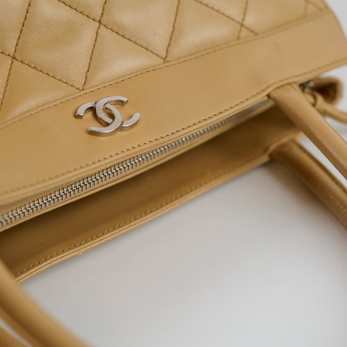 Chanel Beige Quilted Tote Bag - photo 14
