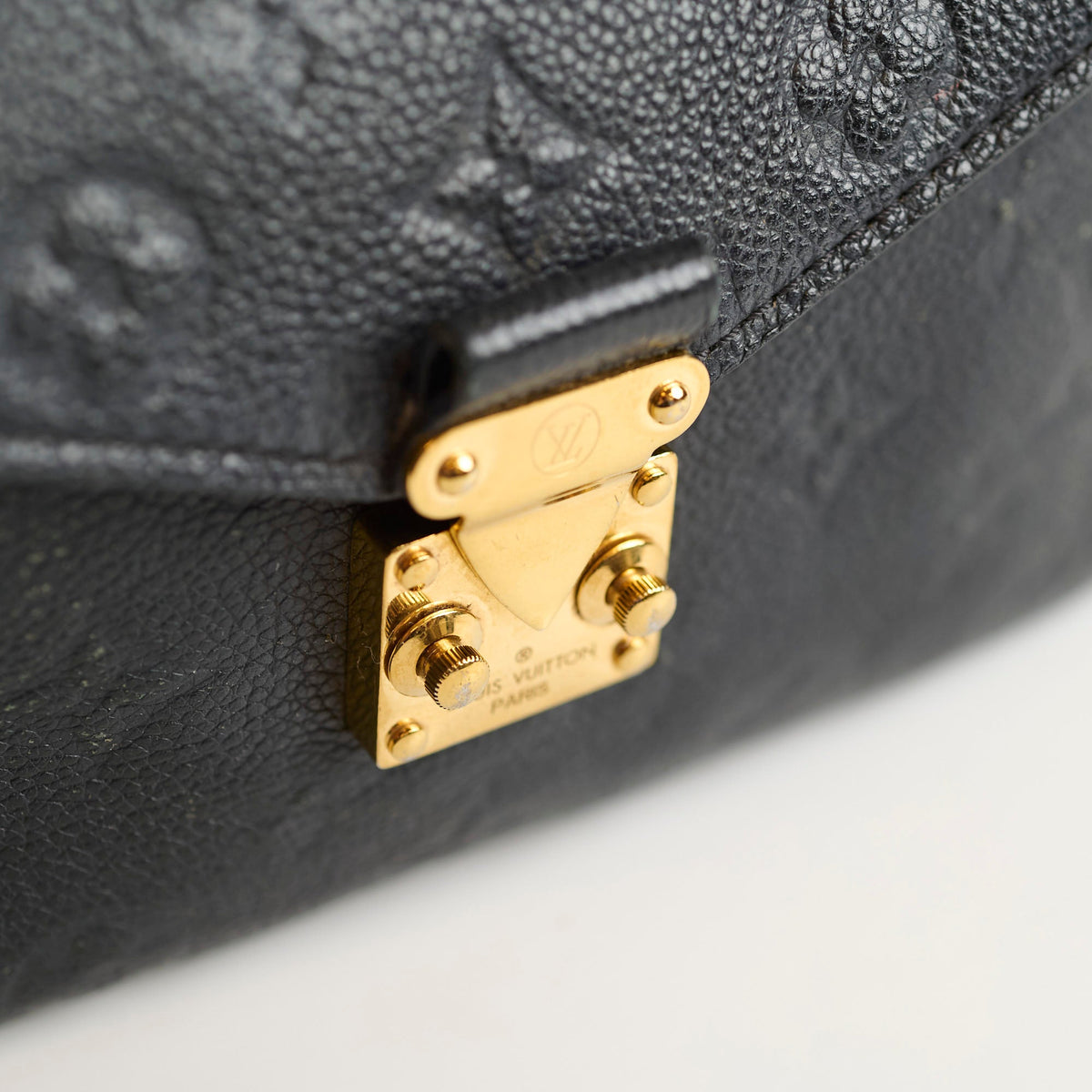 Louis Vuitton Pochette Metis Black Empreinte - photo 18