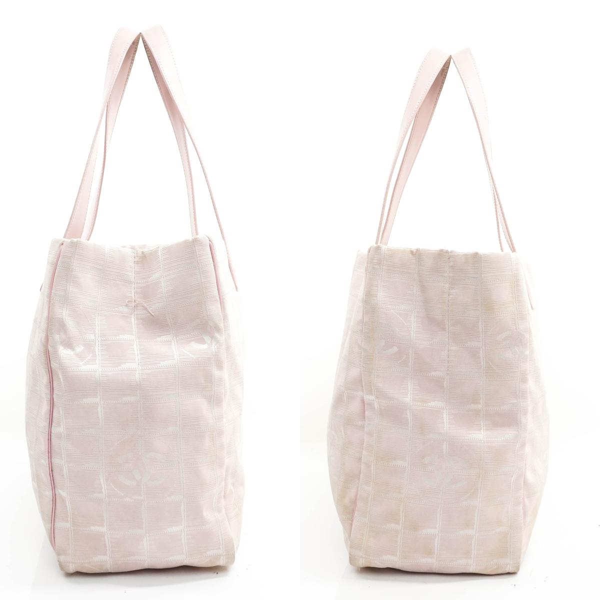 Chanel New Travel Line Tote Bag - photo 13