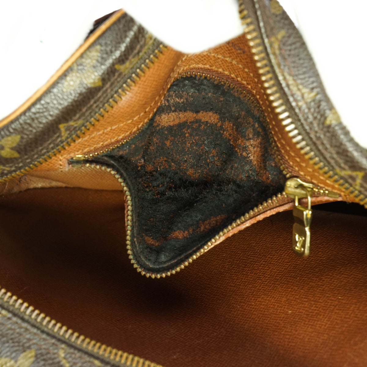 Louis Vuitton Senlis Crossbody Bag - image 11