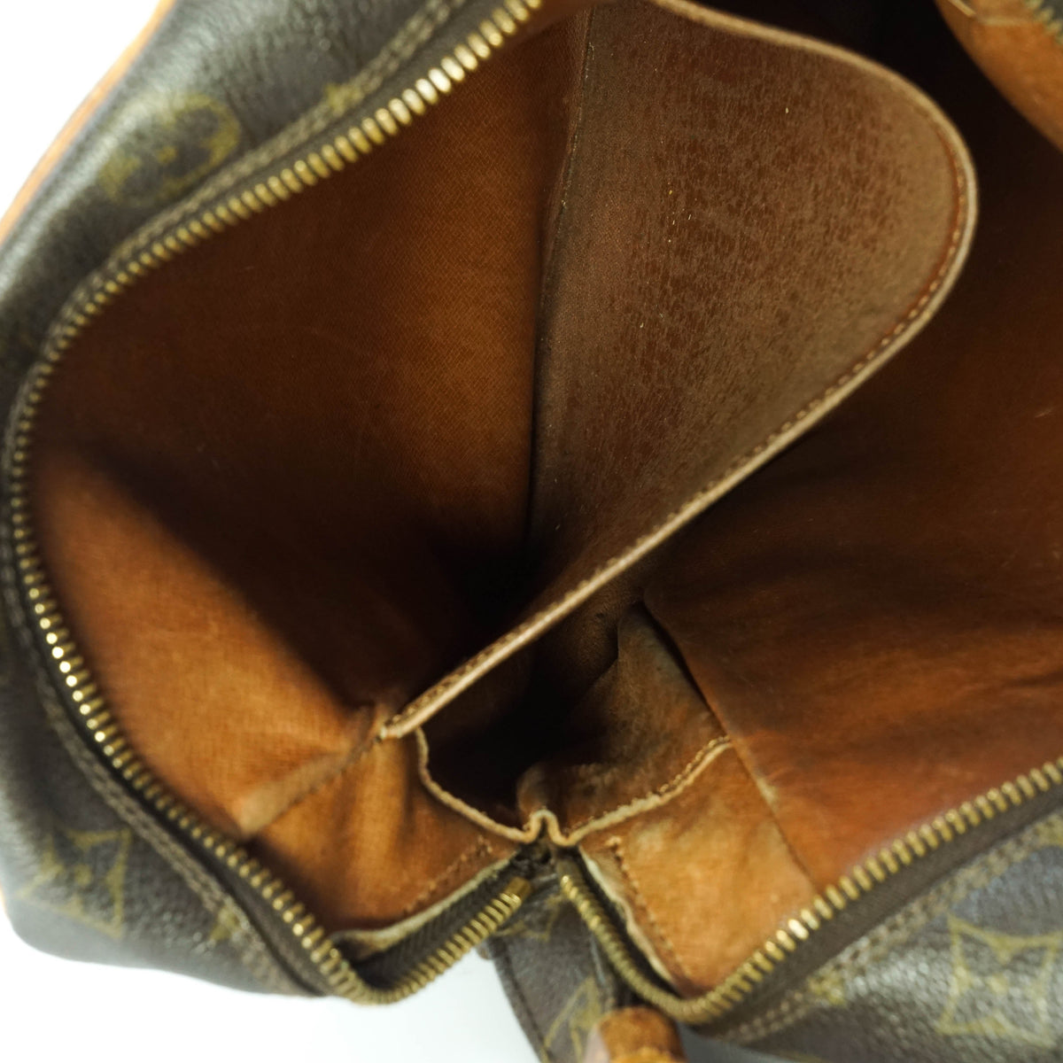 Louis Vuitton Danube Mm Crossbody - image 8
