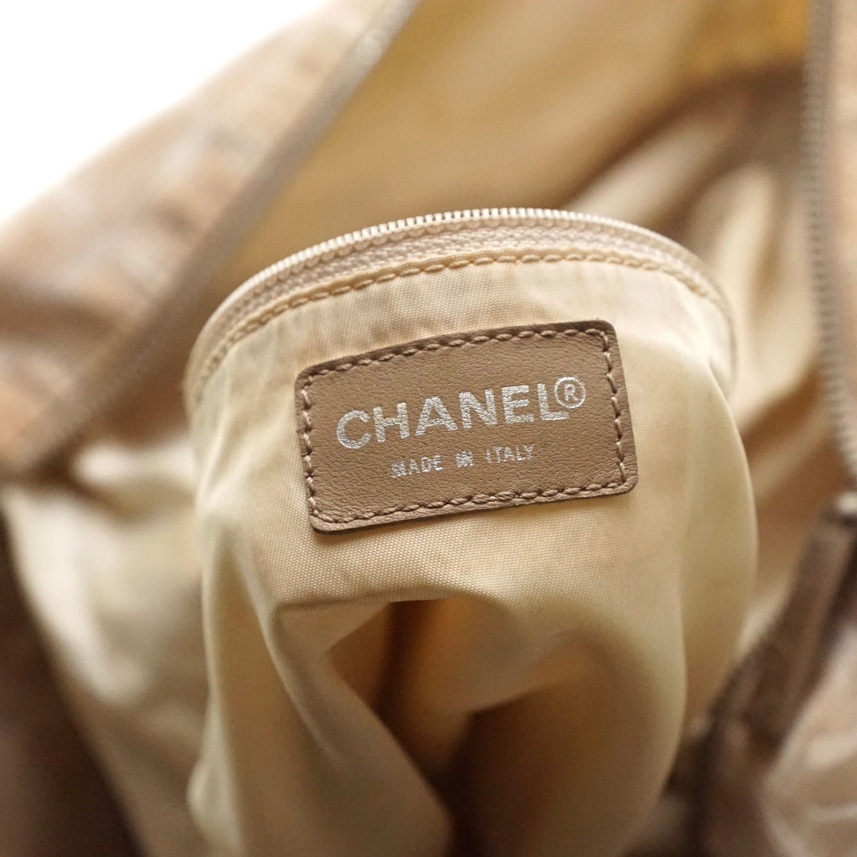 Chanel Travel Line Tote Bag Beige - photo 9