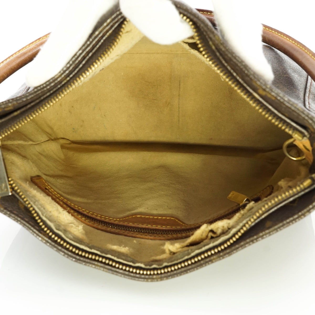 Louis Vuitton Looping Gm Shoulder - photo 7