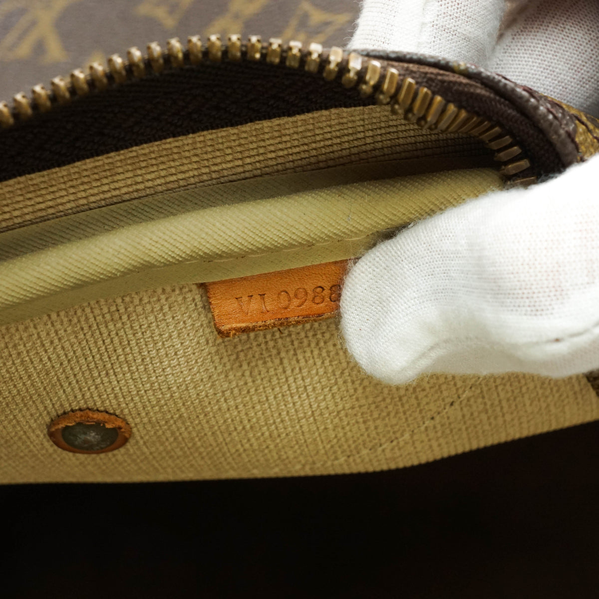 Louis Vuitton Evasion Travel Bag - image 8