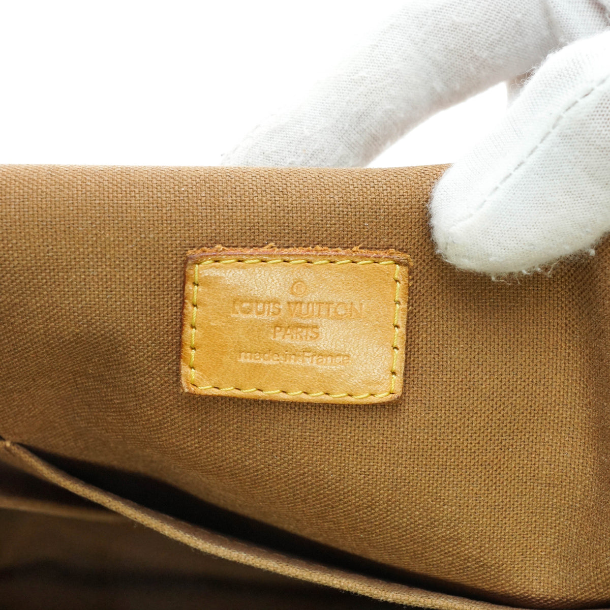 Louis Vuitton Bosphore Gm Crossbody - photo 8