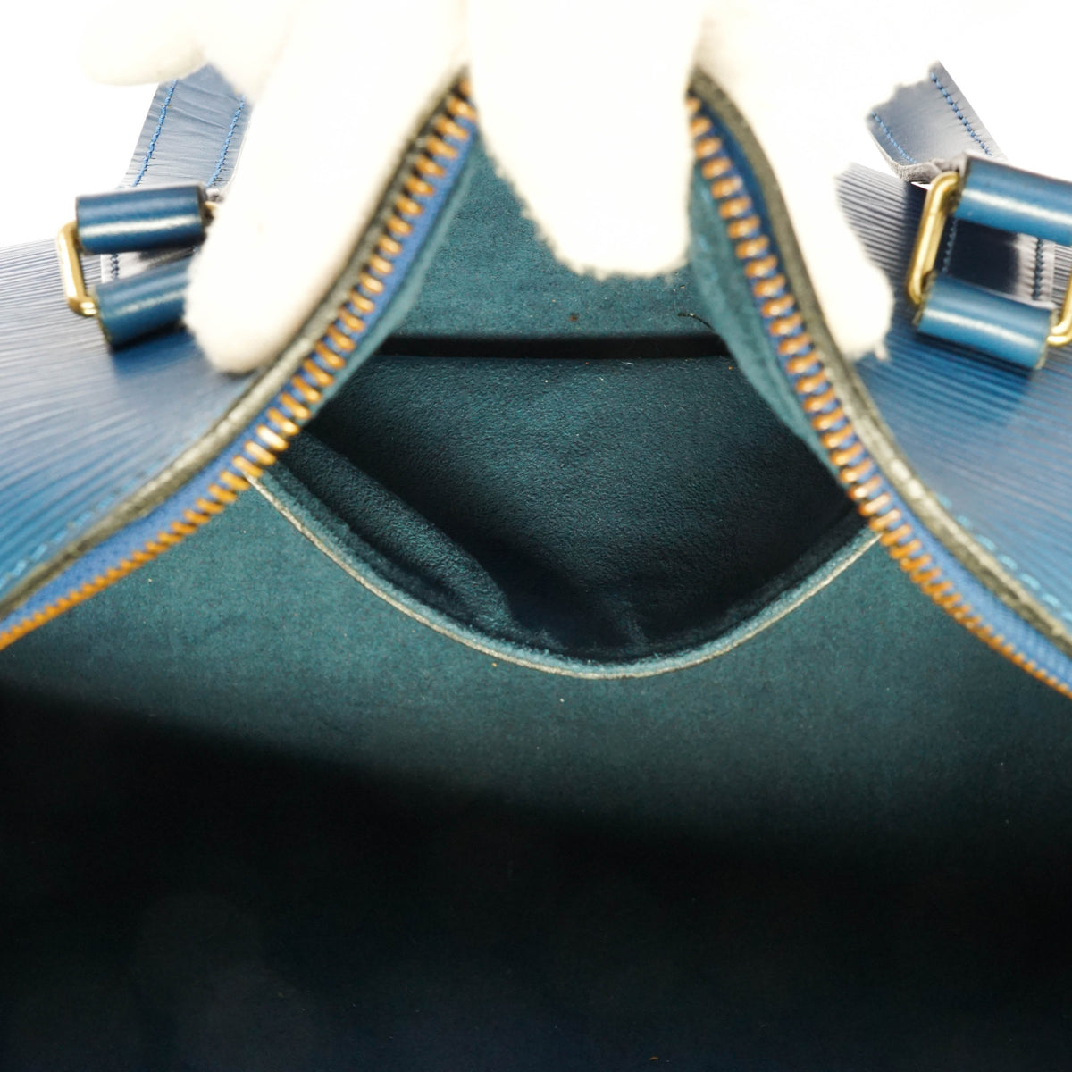 Louis Vuitton Soufflot Shoulder Bag - photo 9