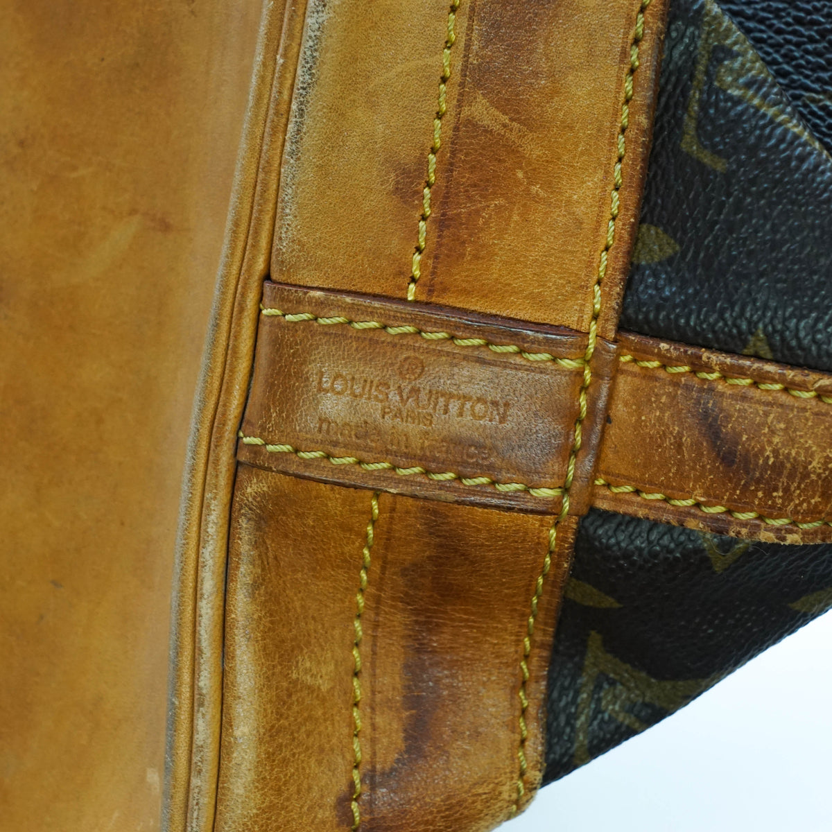 Louis Vuitton Noe Shoulder Bag - photo 9