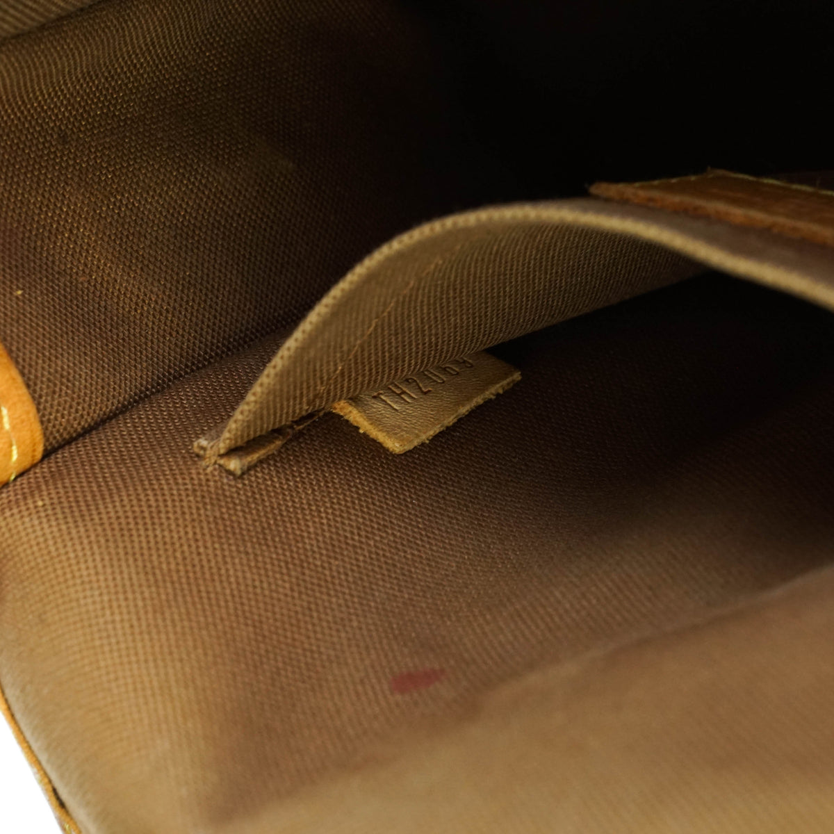 Louis Vuitton Sologne Crossbody Bag - image 9