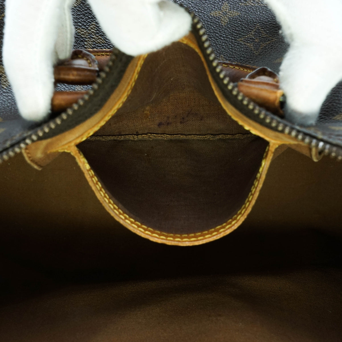Louis Vuitton Speedy 35 Hand Bag - photo 9