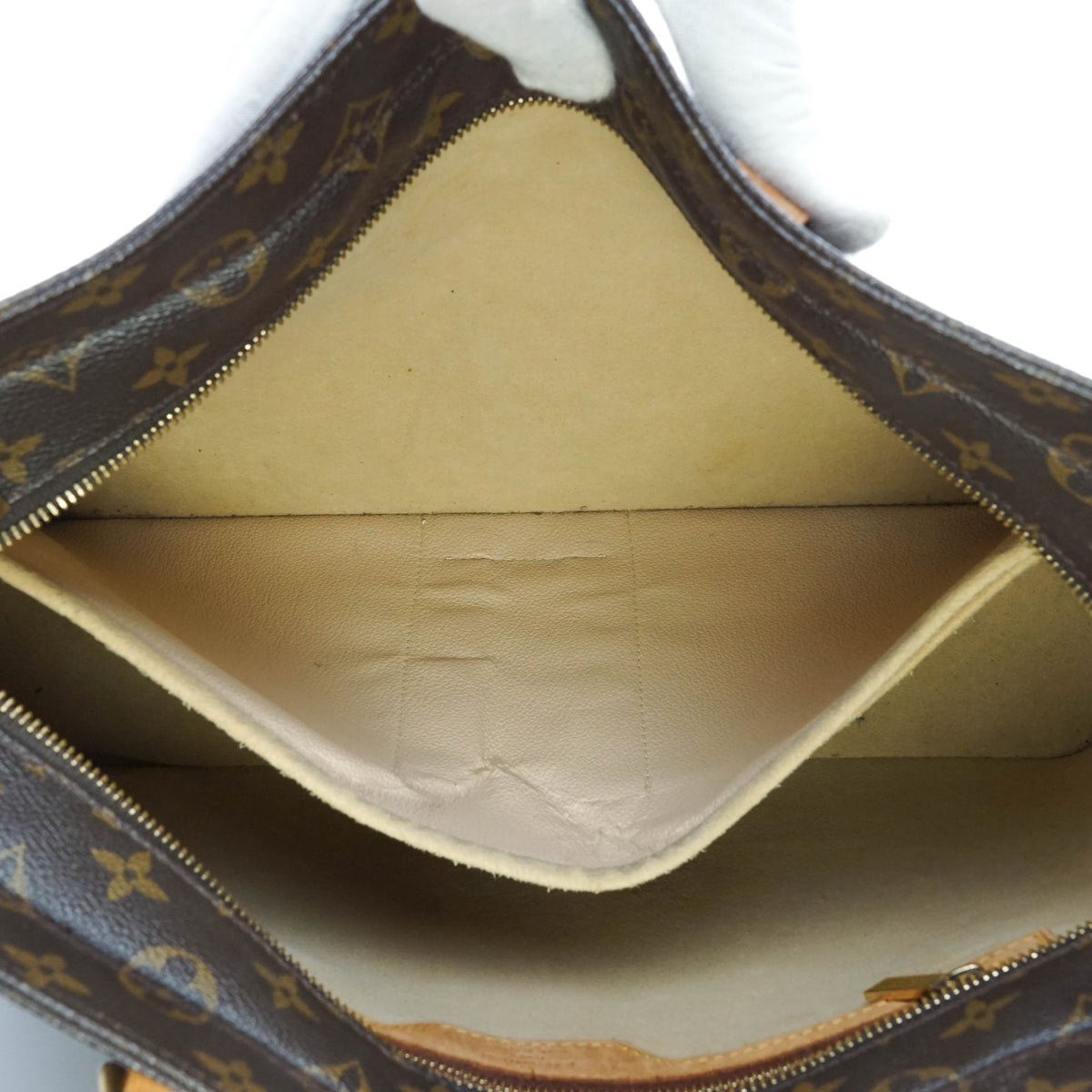 Louis Vuitton Luco Tote Bag - image 9
