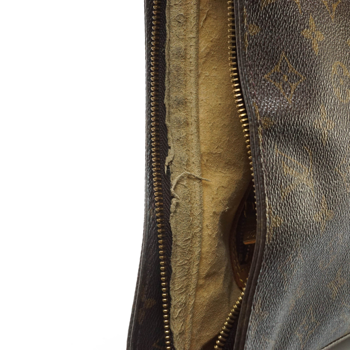 Louis Vuitton Looping Gm Shoulder - photo 10