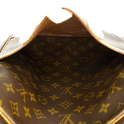 Louis Vuitton Danube Gm Crossbody - photo 10