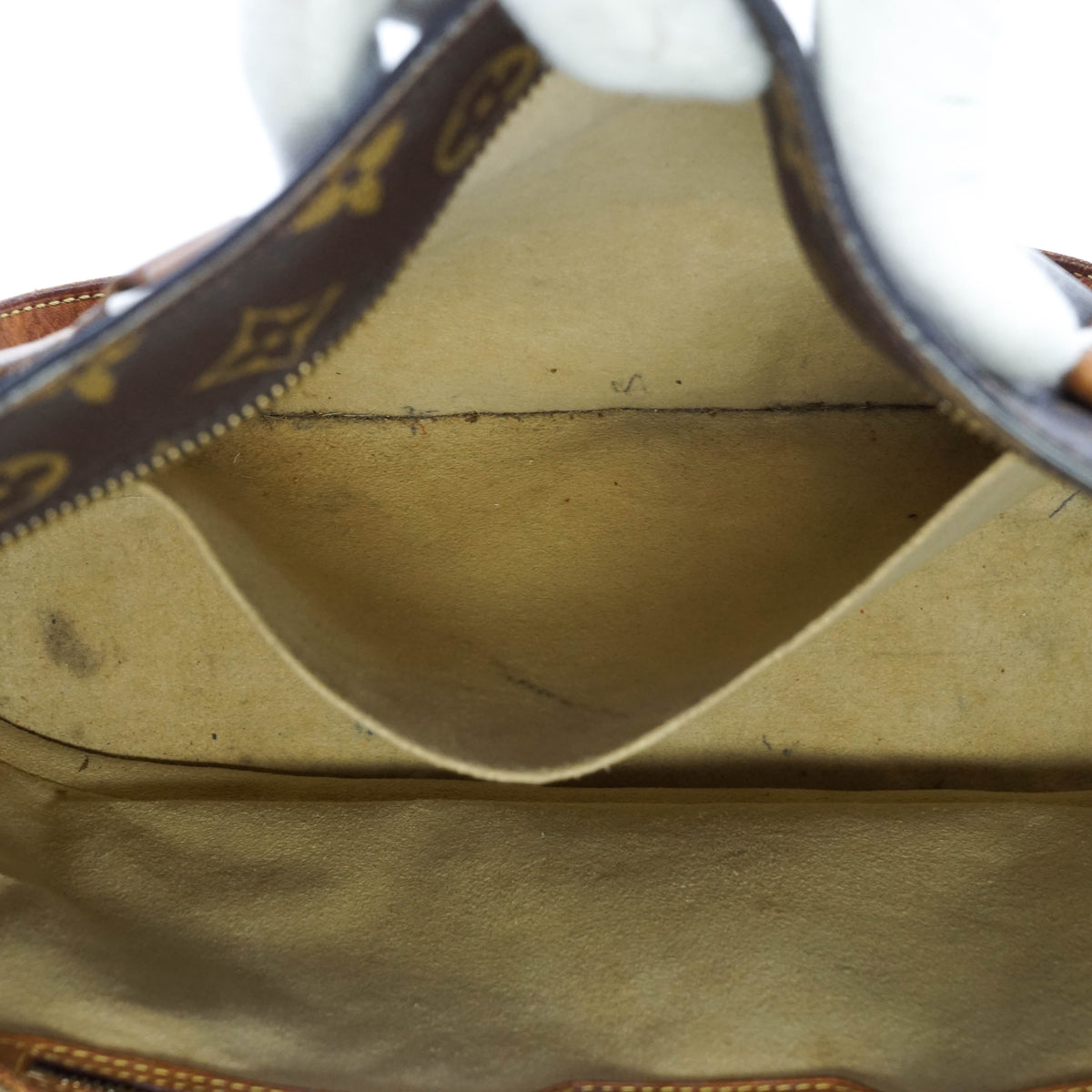 Louis Vuitton Babylone Tote Bag - photo 11