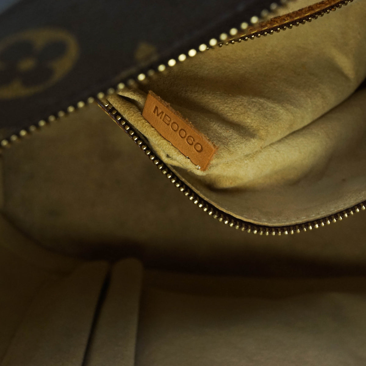 Louis Vuitton Babylone Tote Bag - photo 11