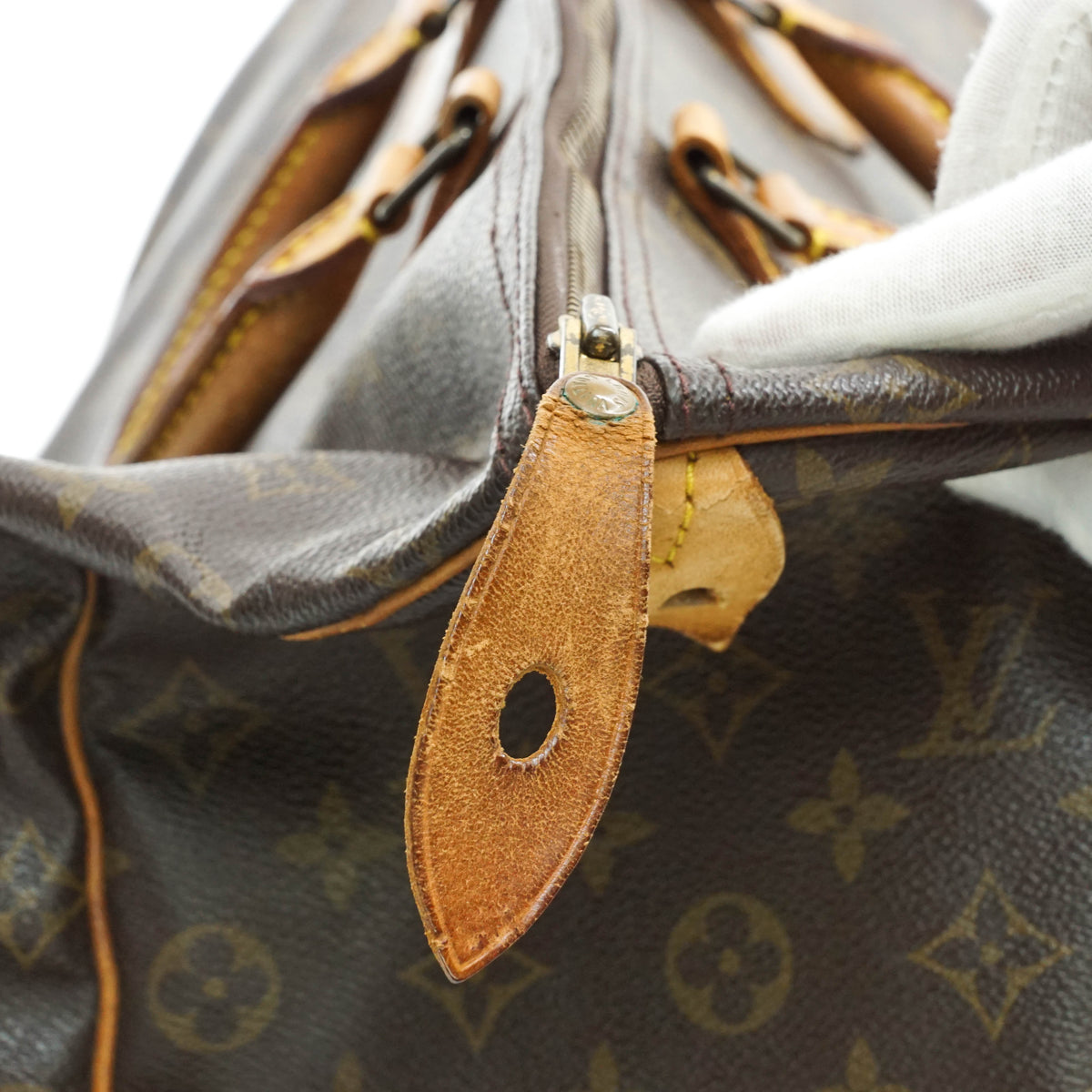 Louis Vuitton Speedy 40 Satchel Bag - photo 11