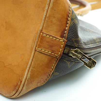 Louis Vuitton Alma Handbag - photo 11