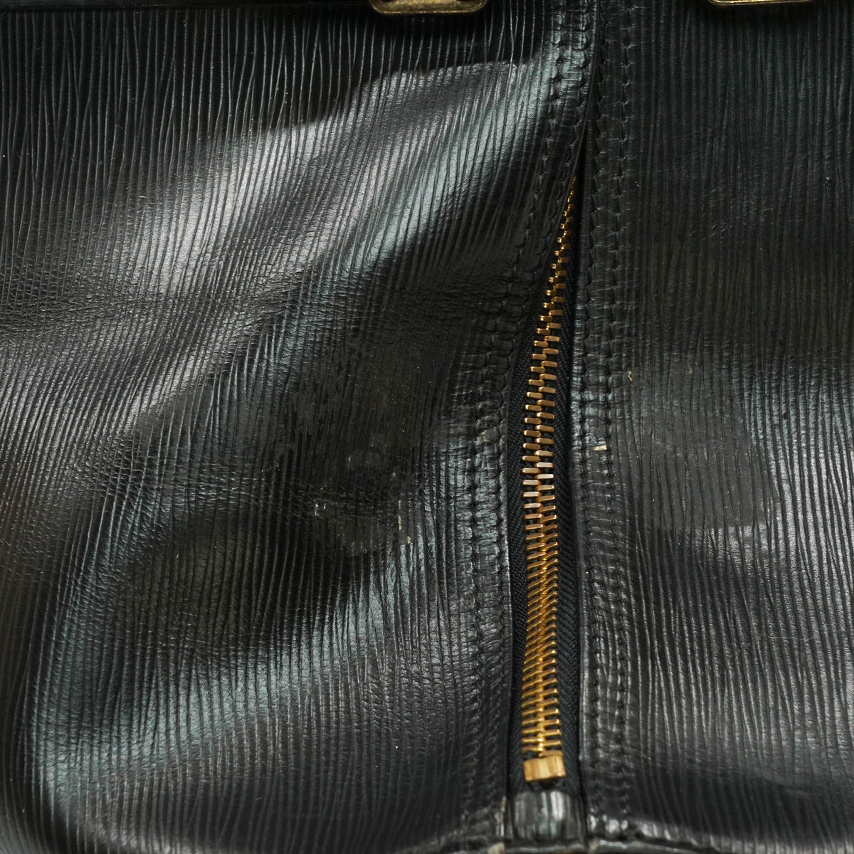 Louis Vuitton Keepall 55 Travel Bag - photo 11