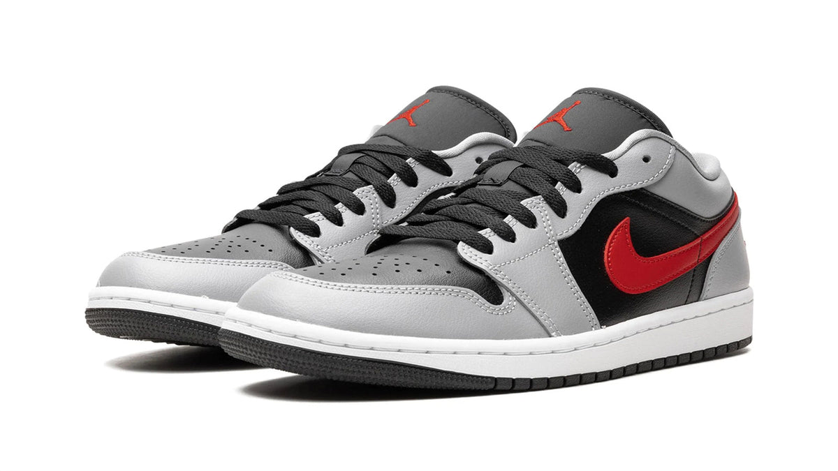 AIR JORDAN 1 WMNS "Cement Fire Red" - image 1