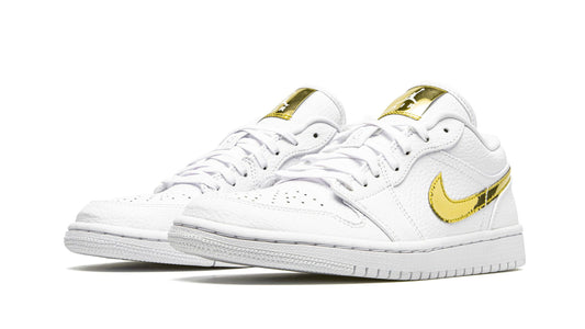 AIR JORDAN 1 LO SE WMNS "White Metallic Gold" - image 1