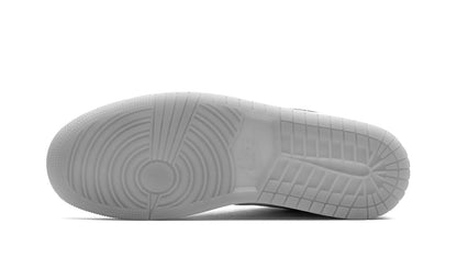 Air Jordan 1 Low SE WMNS "Metallic Silver" - image 5