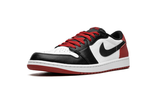 Air Jordan 1 Low GS "Black Toe" - image 2