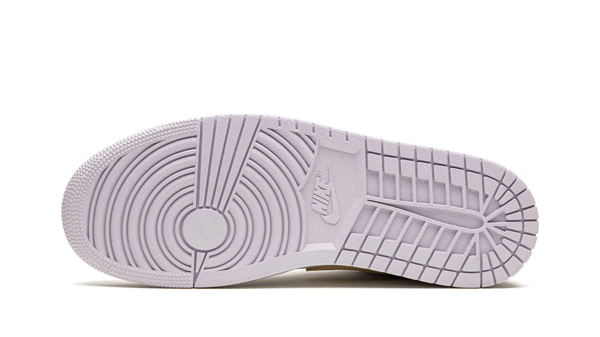 AIR JORDAN 1 LO WMNS "Barely Grape" - image 5