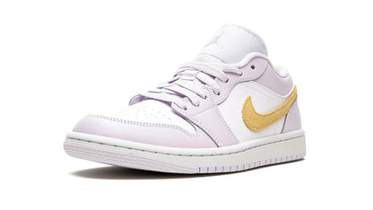 AIR JORDAN 1 LO WMNS "Barely Grape" - image 2