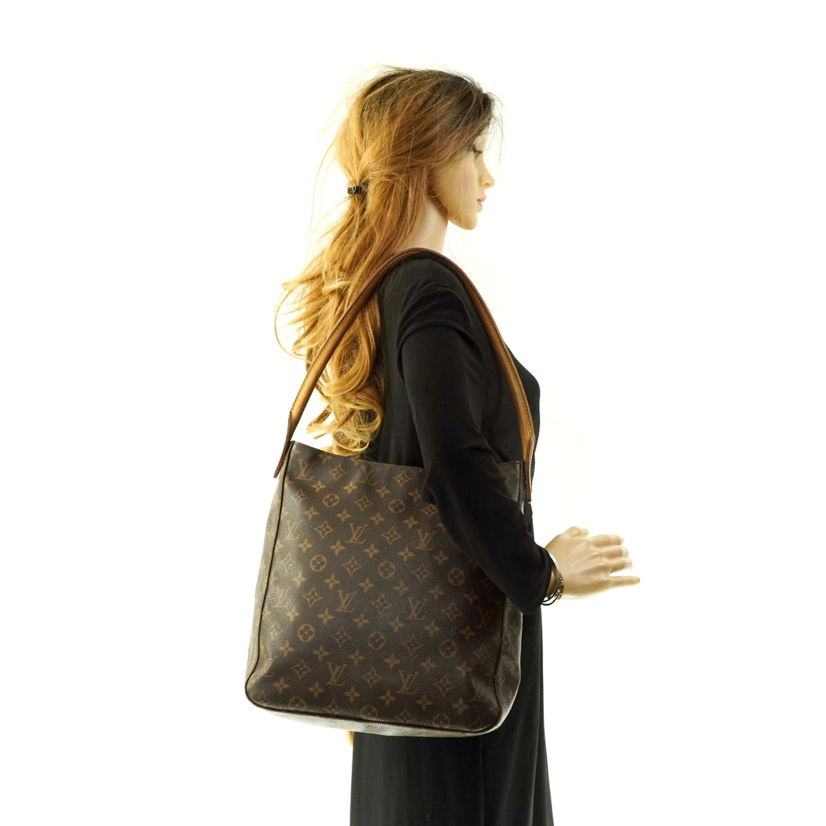 Louis Vuitton Looping Gm Shoulder - photo 1